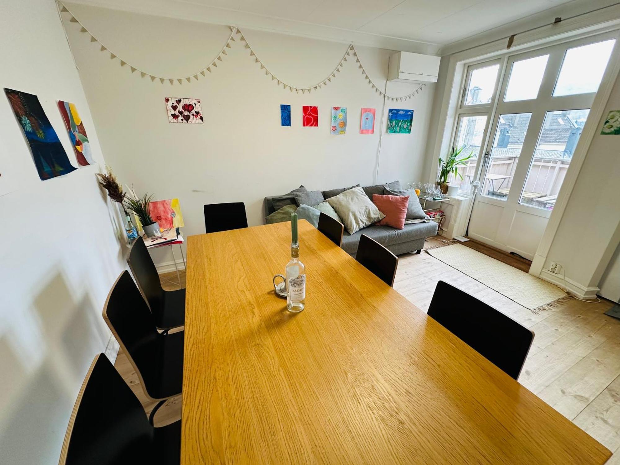 Sjarmerende Bolig Like Ved Togstasjonen Appartement Bergen Buitenkant foto