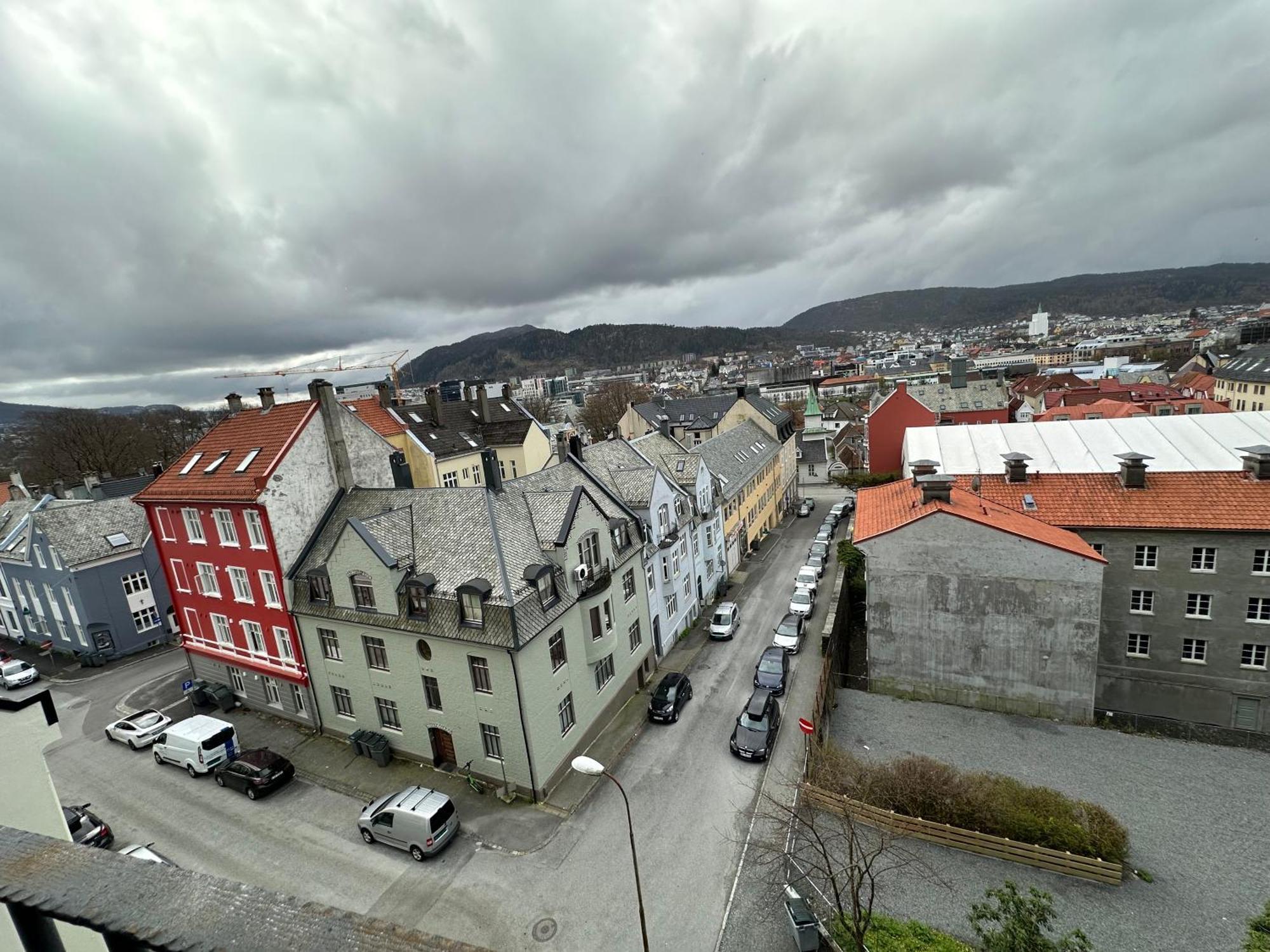 Sjarmerende Bolig Like Ved Togstasjonen Appartement Bergen Buitenkant foto